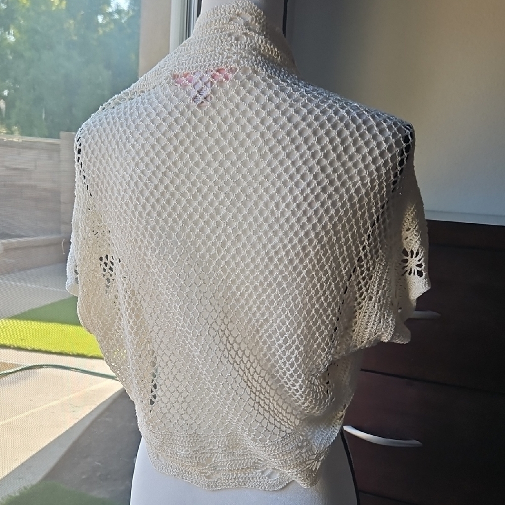 Victoria's Secret Cream Cable Knit Shrug - Picture 2 of 13